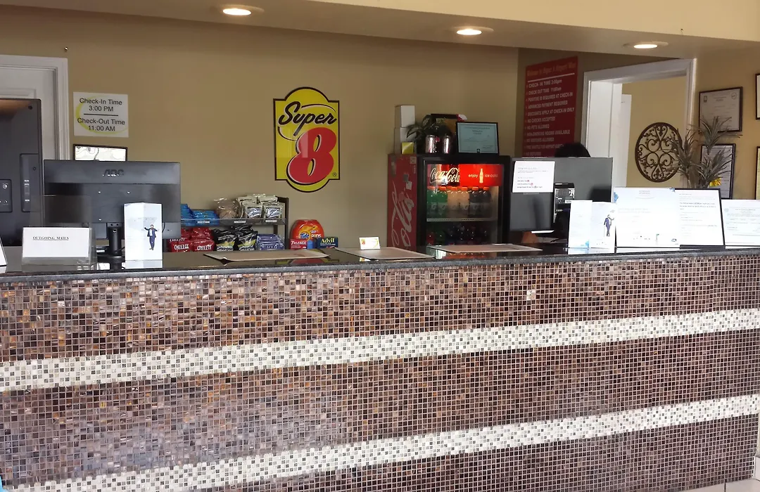 Super 8 By Wyndham College Park/Atlanta Airport West-1