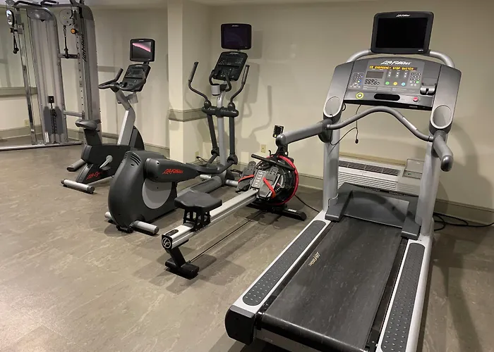 Holiday Inn Express Atlanta Airport - North By Ihg College Park